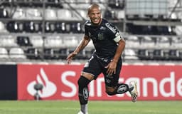 Comemoração Carlos Sanchez - Olimpia x Santos