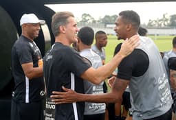 Vagner Mancini e Jô - Treino Corinthians