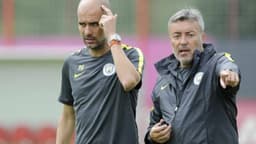 Guardiola e Domènec Torrent - Manchester City