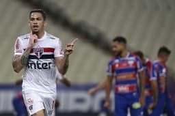 Luciano marcou dois contra o Fortaleza e foi determinante para a vitória do São Paulo