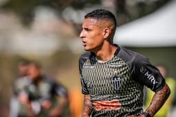 Mesmo com pouco tempo entre o jogo da Seleção e do Galo, o alvinegro que ter Arana em campo na quarta-feira