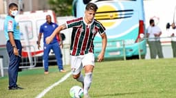 Cassini em ação pelo Fluminense