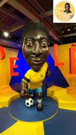 Escultura de Pelé em exposição no Museu do Futebol