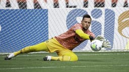 Diego Alves 4