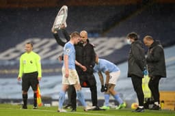 Manchester City x Aston Villa - Pep Guardiola e Kevin De Bruyne