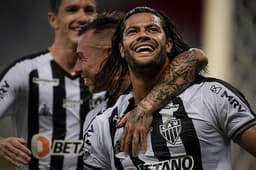 Hulk fez seu primeiro gol com a camisa do Galo, de pênalti