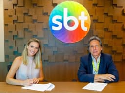 Nadine Bastos assinou com o SBT