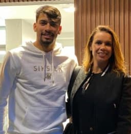 Lucas Paquetá e mãe