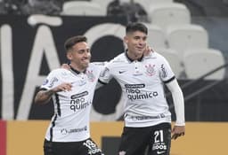 Corinthians x Huancayo