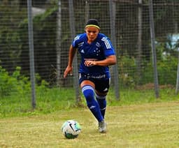 Pâmela veio do Corinthians no início do ano e conseguiu fazer apenas três jogos com a camisa celeste e precisou da operação