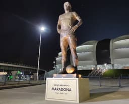 Estátua em homenagem a Maradona em Santiago del Estero