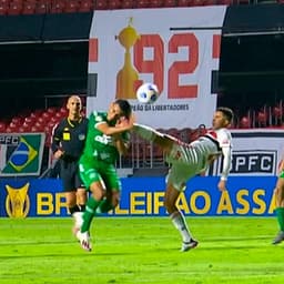 São Paulo x Chapecoense - Nestor