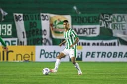 Os jogadores do clube agora ganham em qualidade nas meias de treino e jogo