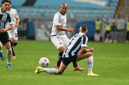 Santos x Grêmio - Carlos Sánchez