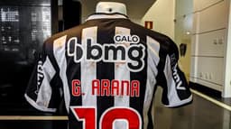 Camisa usada por Guilherme Arana que será leiloada