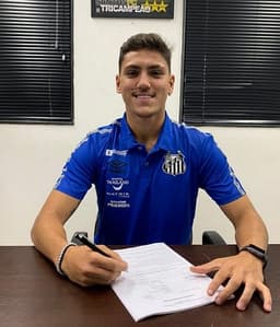 João Pistelli está de volta ao Santos