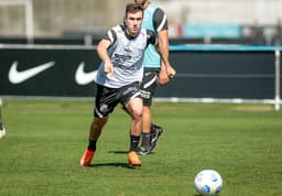 Lucas Piton - Treino Corinthians