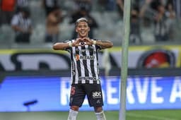 Zaracho marcou dois gols diante do River, sendo que o primeiro foi uma "pintura" no Mineirão