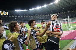 Cuca celebrou seus jogadores e a postura deles em campo diante de gois gigantes da América do Sul