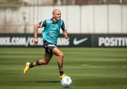 Fábio Santos - Treino Corinthians