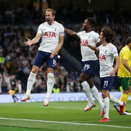 Tottenham x Paços de Ferreira