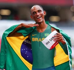 Alison venceu os 400 m com barreiras do Galà dei Castelli (Foto: Divulgação)