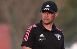 Alex, treinador do sub-20 do São Paulo