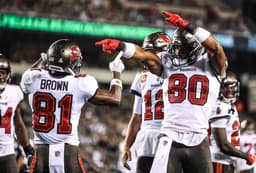 Antonio Brown e OJ Howard