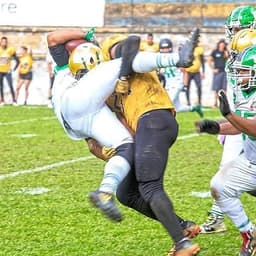 os Golden Lions estão avaliando como furar a defesa do Galo FA na estreia da Liga MGFL