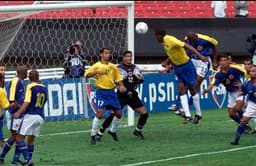 Brasil 1 x 0 Colômbia, disputado em 2000 no Morumbi, pelas Eliminatórias para a Copa do Mundo