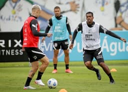 Treino do Corinthians - Róger Guedes e Jô - 24-11