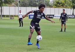 Willian - treino do Corinthians - 27-11