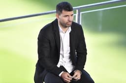 Aguero anuncia aposentadoria