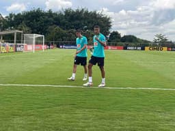 Garotos da base do Cruzeiro - treino da Seleção