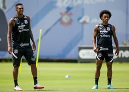 Treino Corinthians - Willian e Jô