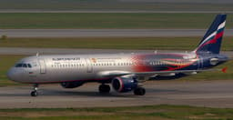 Avião da companhia aérea russa Aeroflot com o escudo do Manchester United