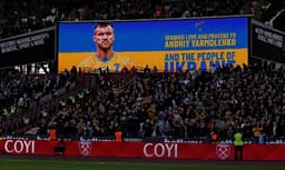 West Ham x Wolverhampton - Homenagem à Ucrânia