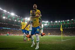 Neymar e Vinicius jr. pela Seleção Brasileira - Brasil 4x0 Chile, no Maracanã