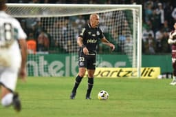 Coritiba x Santos - Maicon