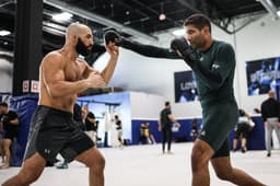 Recuperado da lesão no joelho, Herbert Burns manifestou o desejo de retornar ao UFC em julho (Foto: Ryan Loco)