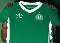 Novo uniforme da Chapecoense