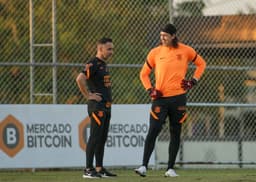 Treino Corinthians - Cássio e Vítor Pereira