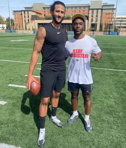 Marcus Peterson e Colin Kaepernick treinaram recentemente nos EUA