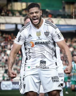 Hulk converteu 20 gols em 23 cobranças de pênalti pelo Galo