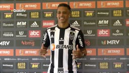 Pedrinho foi apresentado pelo Atlético-MG nesta quinta-feira