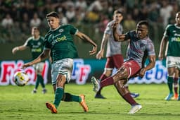 Goiás x Fluminense - Arias