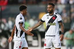 Vasco x Chapecoense - Alex Teixeira