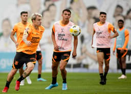 Treino Corinthians - Róger Guedes e Giovane