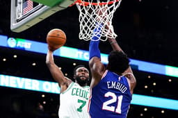 Jaylen Brown e Joel Embiid