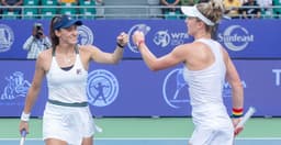 Luisa Stefani celebra conquista com Gabriela Dabrowski em Chennai